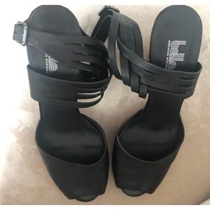 Sigerson Morrison Belle Black Strappy sandals